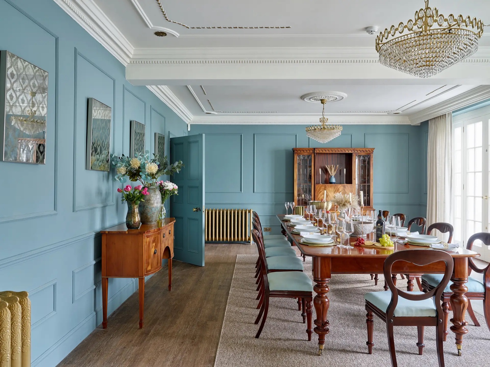 Inside Georgian Mansion