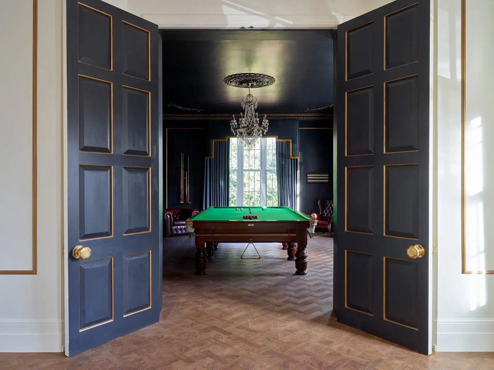 Inside Georgian Mansion