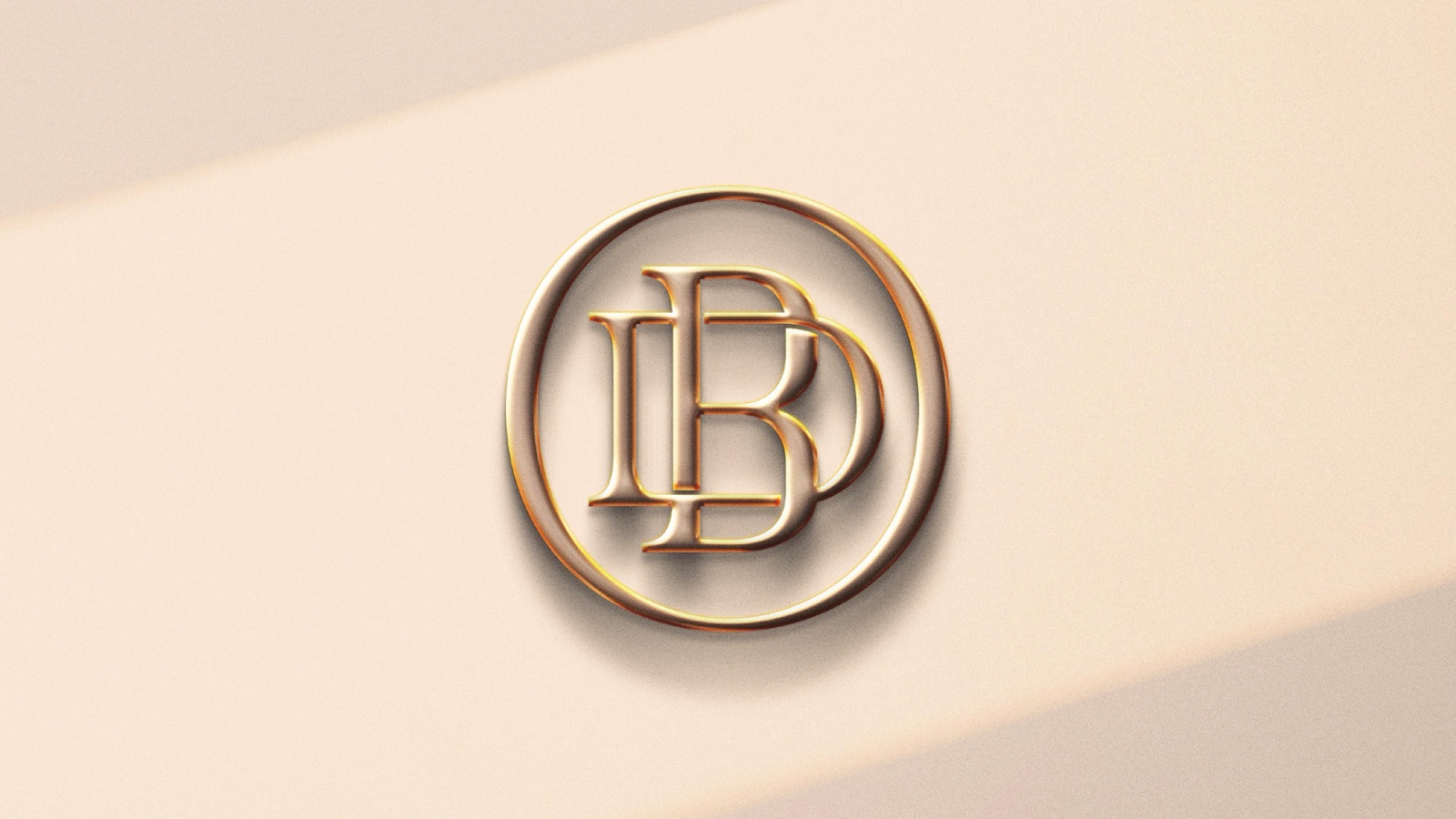 The Le Bal D'Or interlocked monogram seal in gold